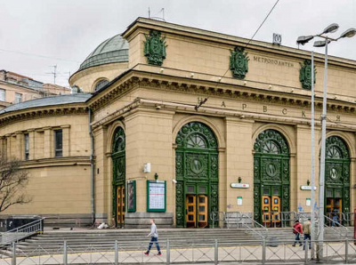 &laquo;Прачечная&raquo; на миллиарды: каким образом бюджет Петербурга вместо строительства метро оплатит вывод денег через аренду спецодежды