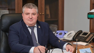 Телеграм-каналы сливают детали: внутренняя кухня администрации Дронова