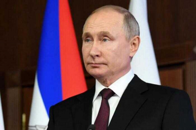 Сын Владимира Путина, Иван, показан в крупном номере на фестивале, организованном Алиной Кабаевой