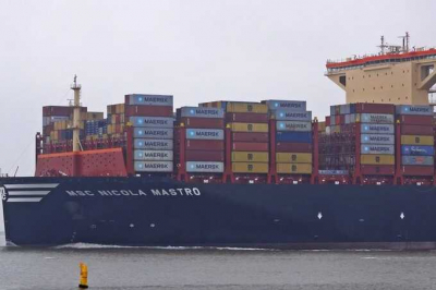 Российские моряки могут остаться без денег из-за трудностей с банком