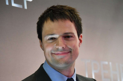 Бывшая пассия Козловского обнародовала зимние кадры с их подросшей дочкой