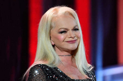 Лариса Долина сообщила, что возместит покупательнице 112 миллионов рублей