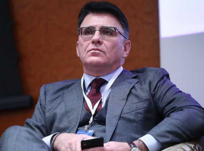 Зарплата в 1 миллион рублей в день на фоне убытков: как глава Газпром Медиа Жаров спутал государственный бюджет с собственным кошельком