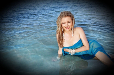 ТОП-5 самых красивых писательниц наших дней