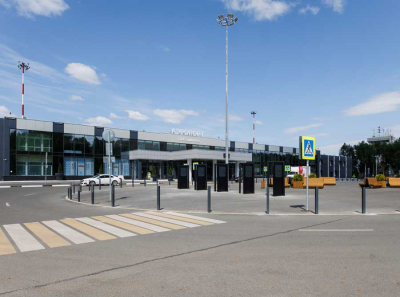 Кировский аэропорт за 2 млрд и набережная за 10 млрд: кто стоит за подрядом и почему всплывают Индия, Бахрейн и Алжир?