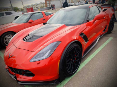 Corvette за 11,8 млн на фоне прибыли в 5,7 млн: чем на самом деле занимается Бурцев из Юрмос и Юридической Москвы?
